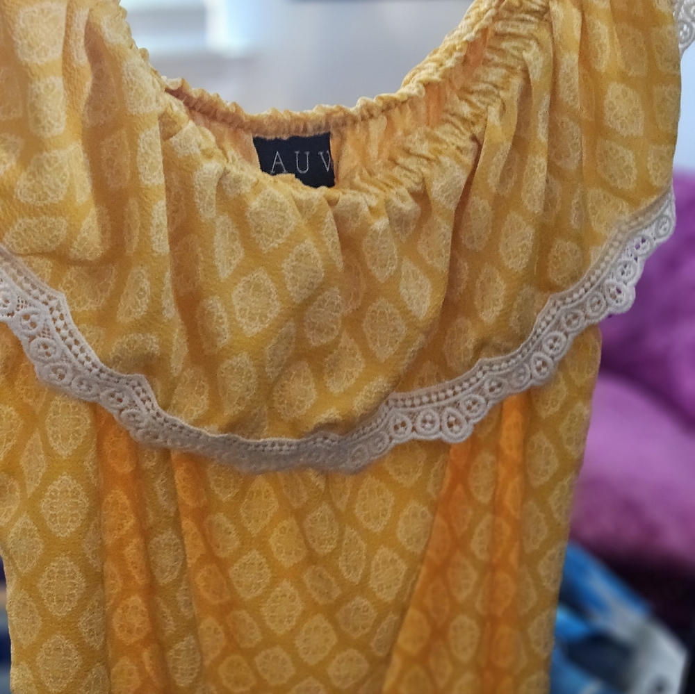 Yellow top AUV medium 💛